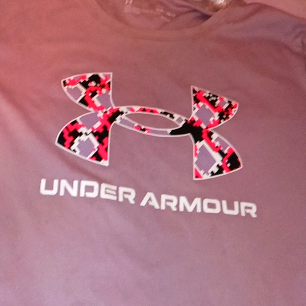 Under Armor outfit - Picture 2 of 9